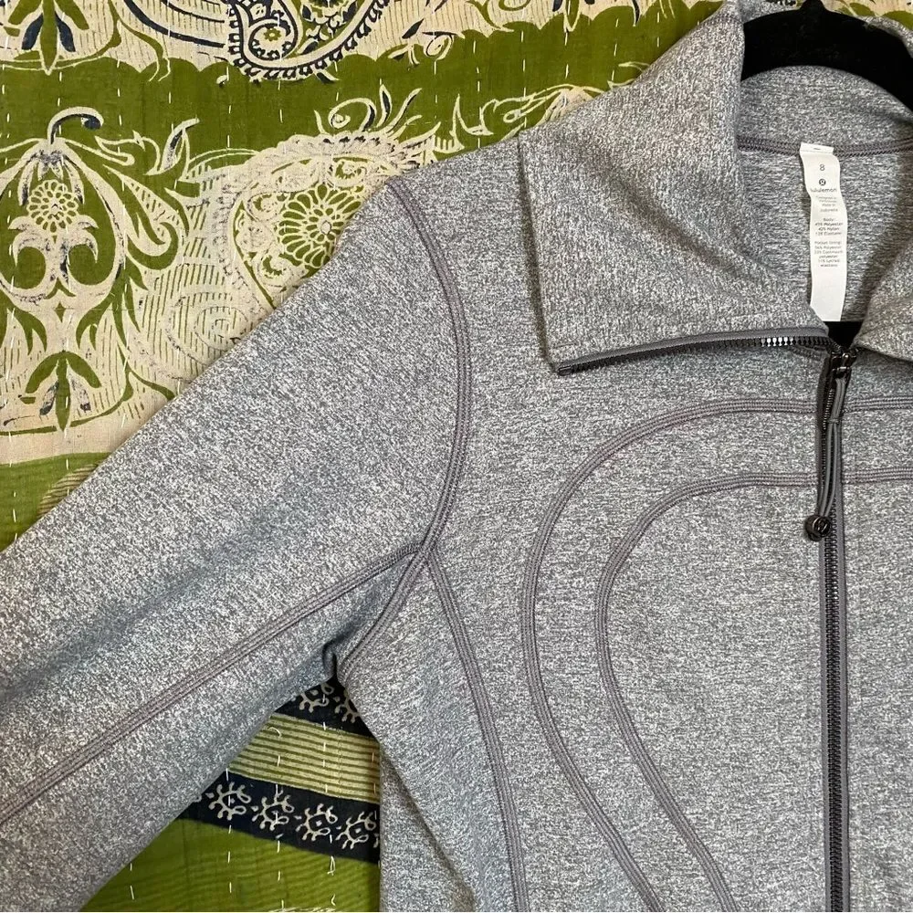 NWOT Lululemon Heathered Slate In Stride Workout Ready Jacket Size 8
